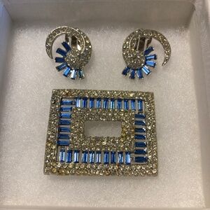 Vintage Blue Crystal and Rhinestone Brooch and Clip-on Earrings Set